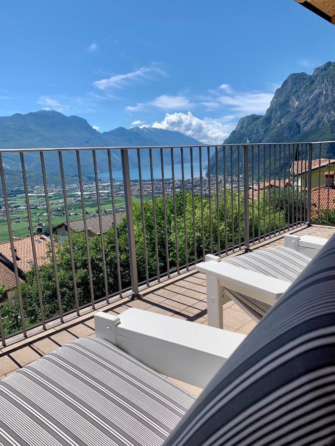 Villa Edo Lake View Tenno Exterior photo