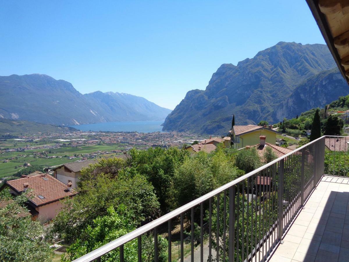 Villa Edo Lake View Tenno Exterior photo