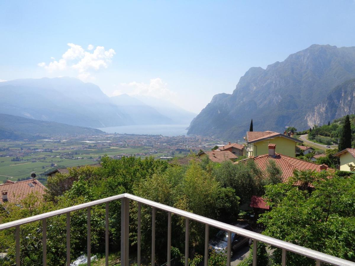Villa Edo Lake View Tenno Exterior photo